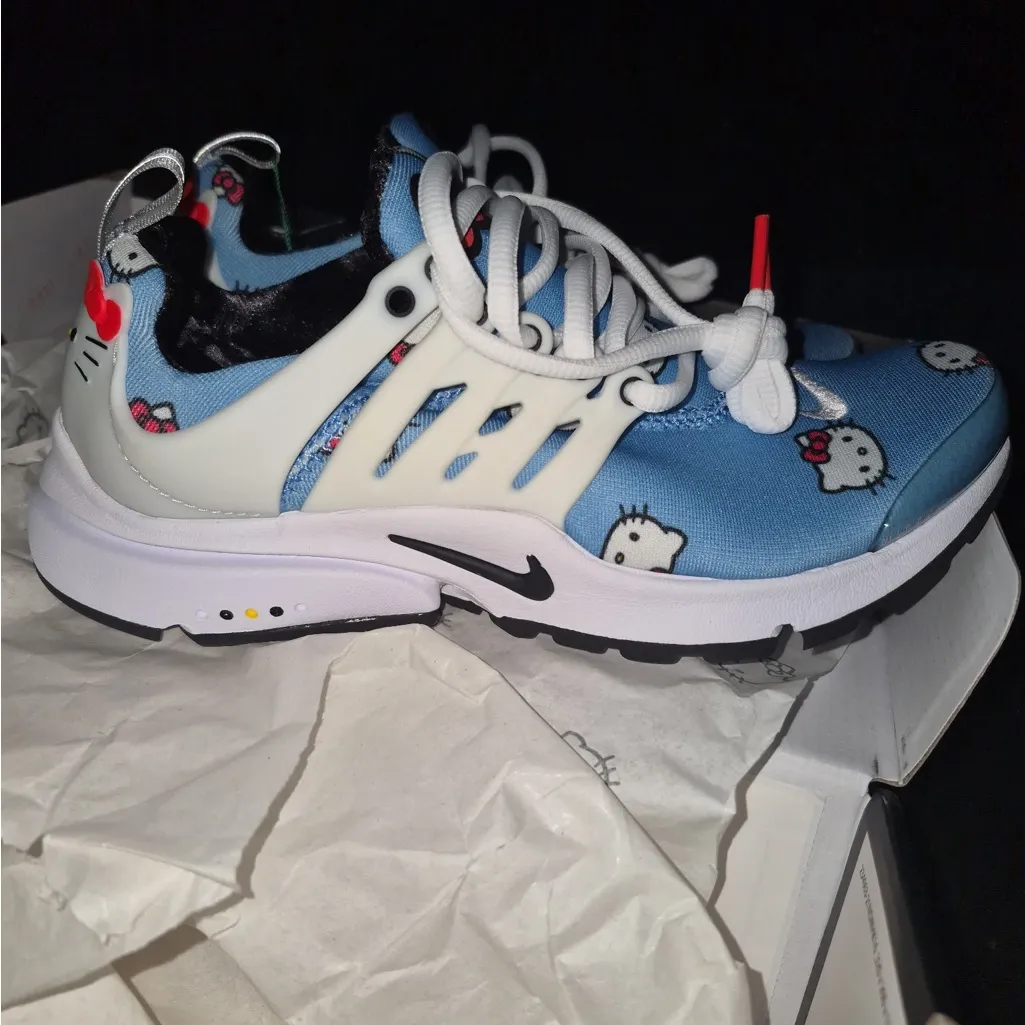 Nike Air Presto QS Hello Kitty University Blue Brand New Women’s  6.5-7 Youth 5 - Image 4