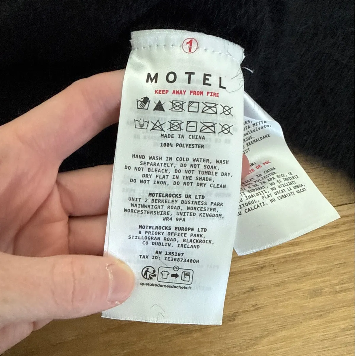 Motel V Neck Cardigan Gathered Jiyo Size M Black - Image 3