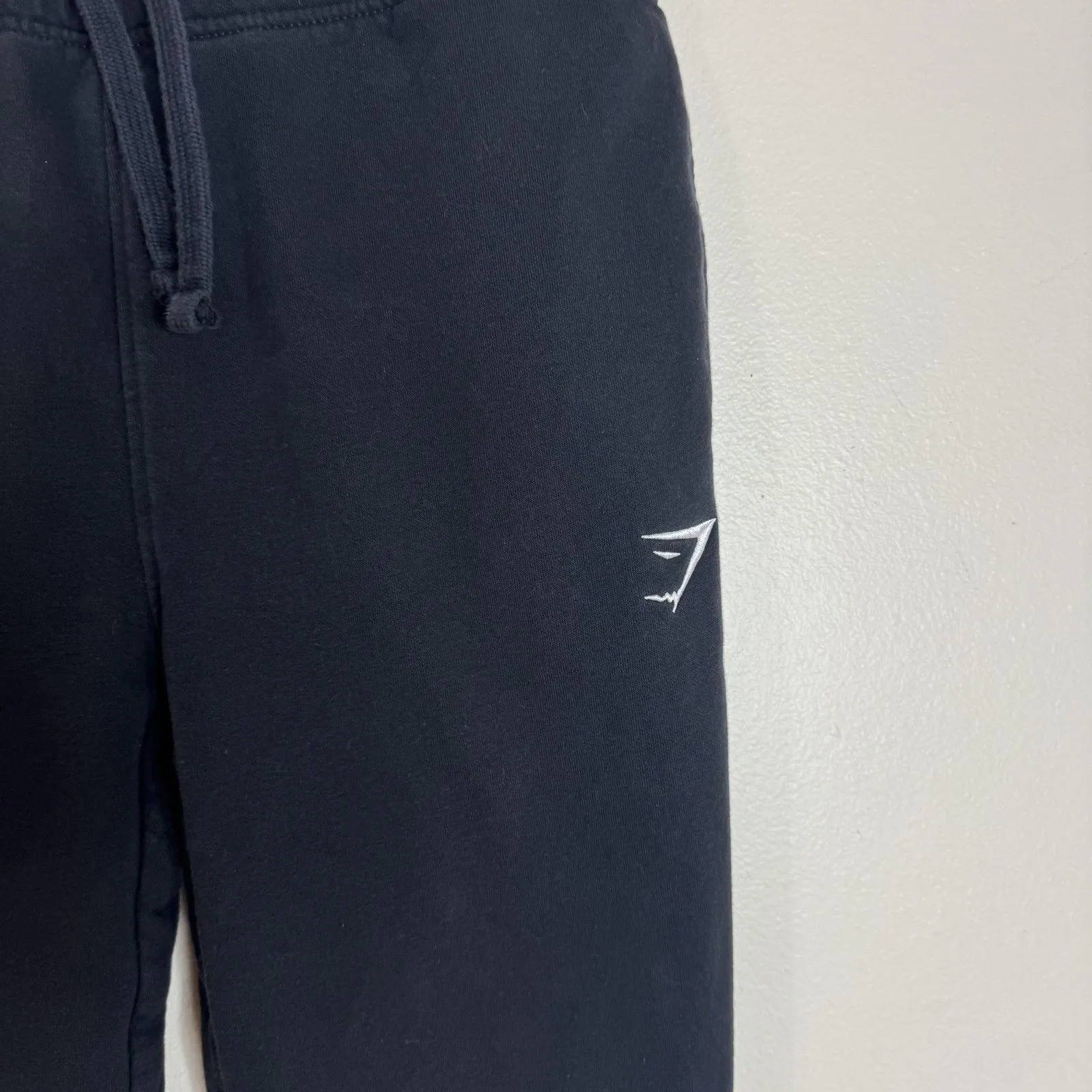 Gymshark Jogger Pants Medium Black Fleece Sweatpants Drawstring Cuffed - Image 4