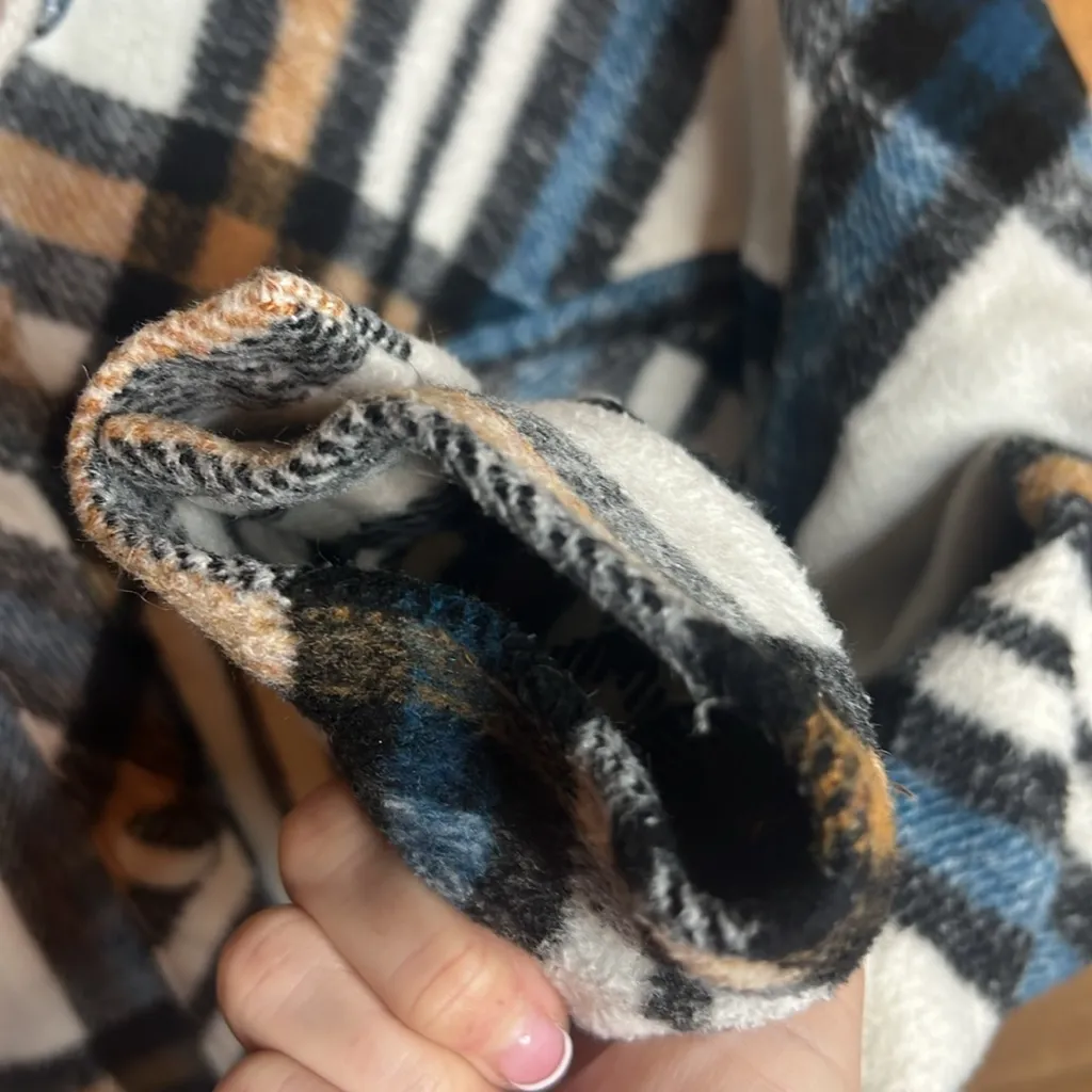 Main Strip Plaid Flannel Button Shacket Pocket Fuzzy Oversized Jacket Blue White - Image 5