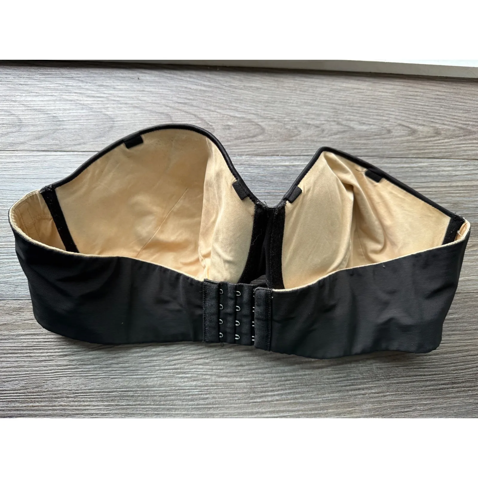 Victorias Secret BioFit Strapless Bra Black‎ 40D Supportive Comfortable - Image 2