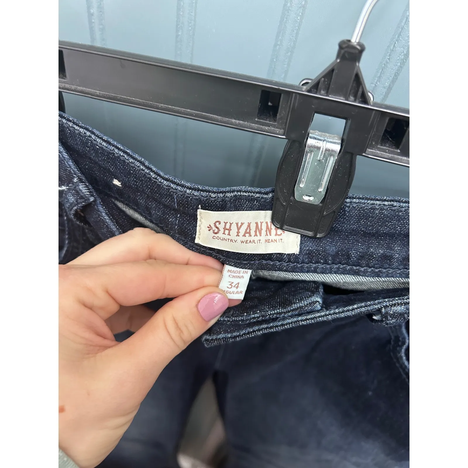 Shyanne Womens Dark Wash Embroidered Flared Jeans Size 34 - Image 4