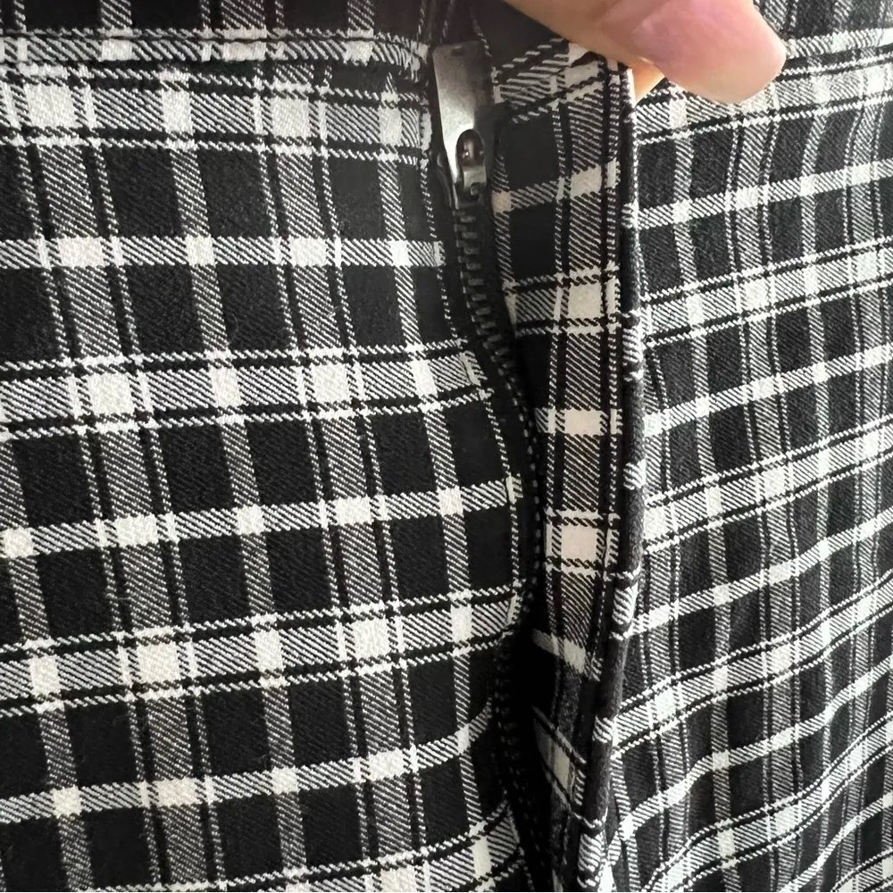 Hollister Ultra High Rise Advanced Stretch Glen Plaid Pants Elastic Waist XS - Image 10