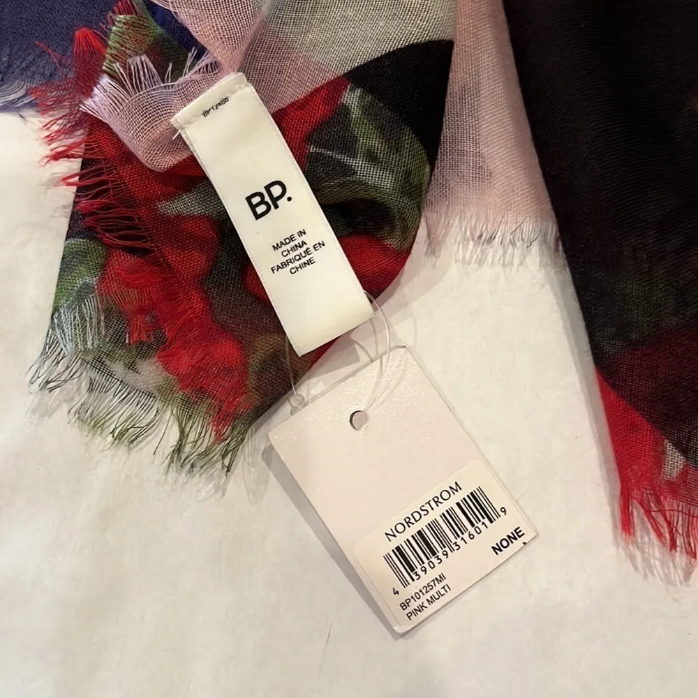 New BP Multi Colored Wrap Scarf. Lightweight large! Diamond  Pattern Roses Large - Image 15