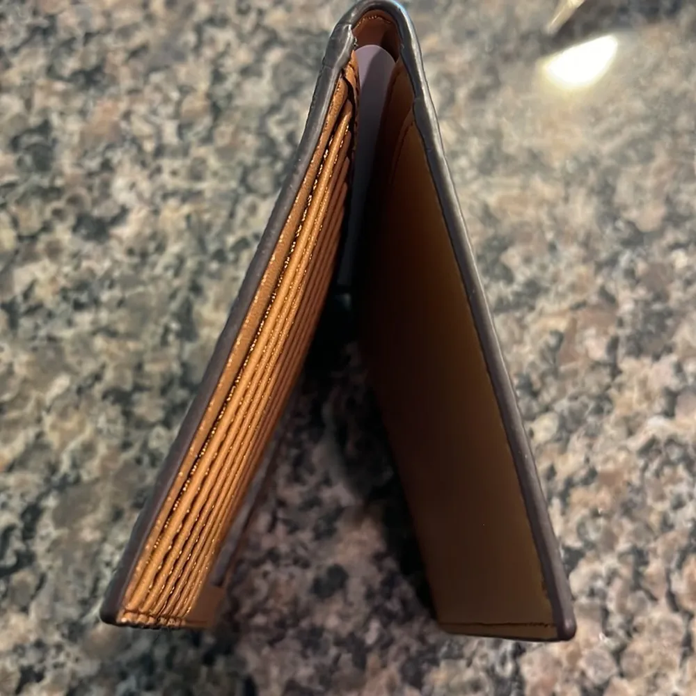 Michael Kors Brown Tan Jet Set Passport Travel Wallet Case NEW - Image 3