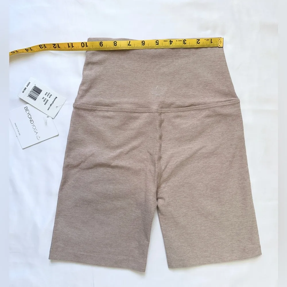 NWT  Spacedye Keep Pace Biker Short - Chai - XS - Image 10