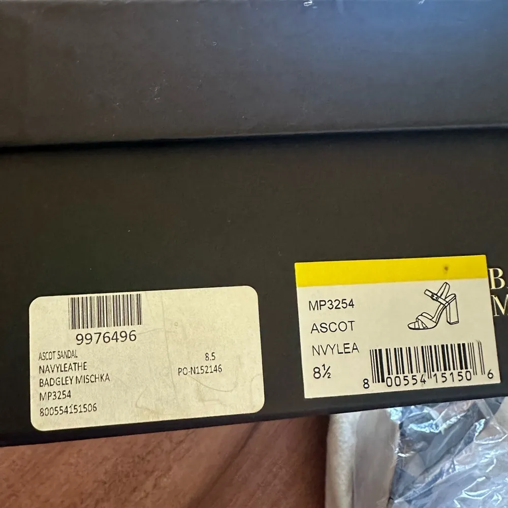 Badgley Mischka Women's Ascot Dress Sandal 8 1/2 - Image 10