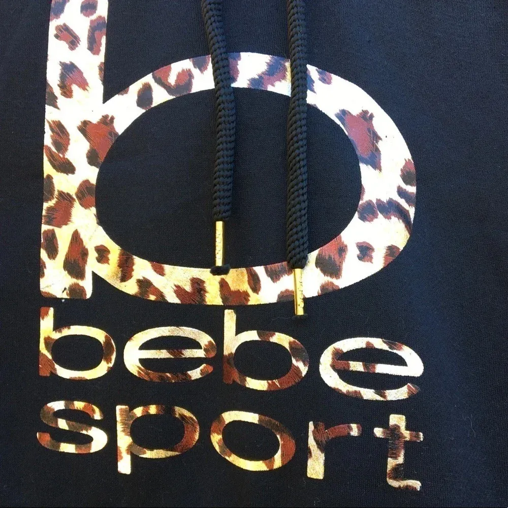NWT bebe Black Animal Print Foil Long Sleeve Drawstring Hoodie Size Small - Image 3
