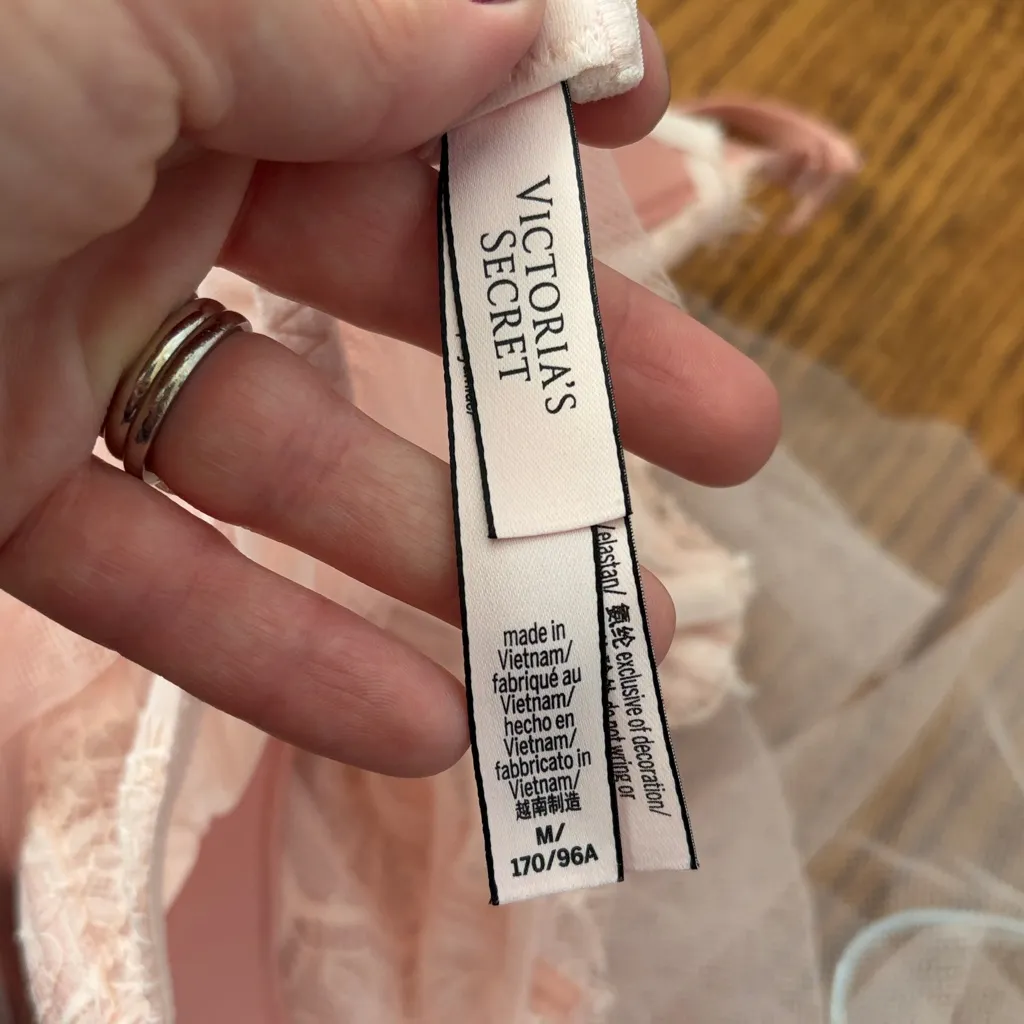 Victoria’s Secret Baby Doll Chemise Pink lace Underwire Bra Cup Mesh Bottom Sz M - Image 4