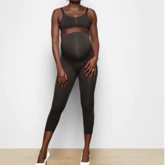 Skims Maternity Solutionwear Tight in Onyx Black - Image 8
