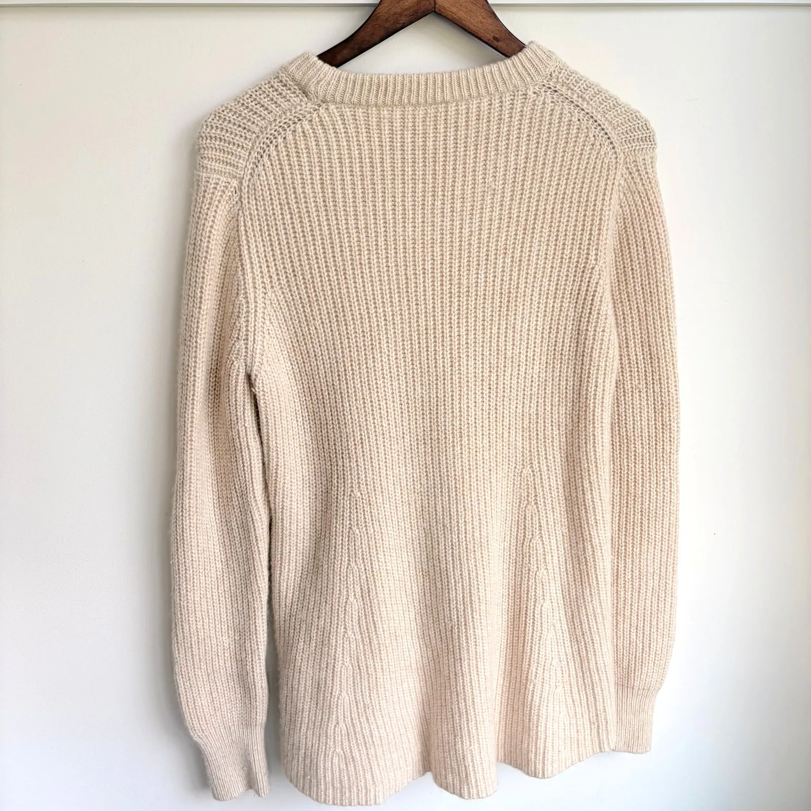 Athleta Wool Blend Knit Chunky Tan Sweater Women's Large Beige Warm Winter Fall - Image 5