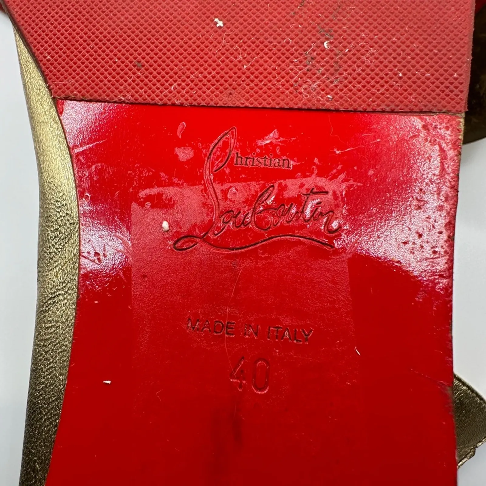 Christian Louboutin‎ Sparty Flat Nappa Laminata Light Gold Gladiator Sandals 40 - Image 6