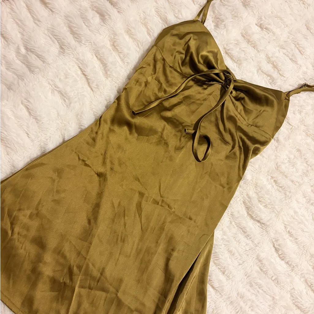 Silky Olive green mini Dress - Image 2