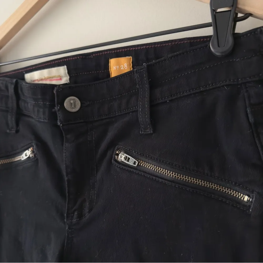 Pilcro and the Letterpress Anthropologie Ankle zipper Jeans Pockets Black denim - Image 8