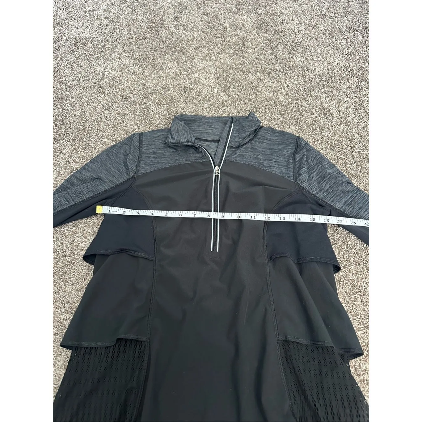 Lululemon  Sun Runner Hybrid Half Zip Pullover Black 6 Ruffle Quick Dry Running - Image 9