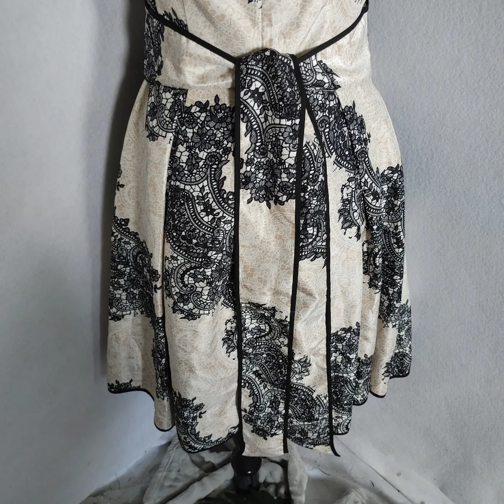 Jessica Simpson Lace Print Dress - Image 7