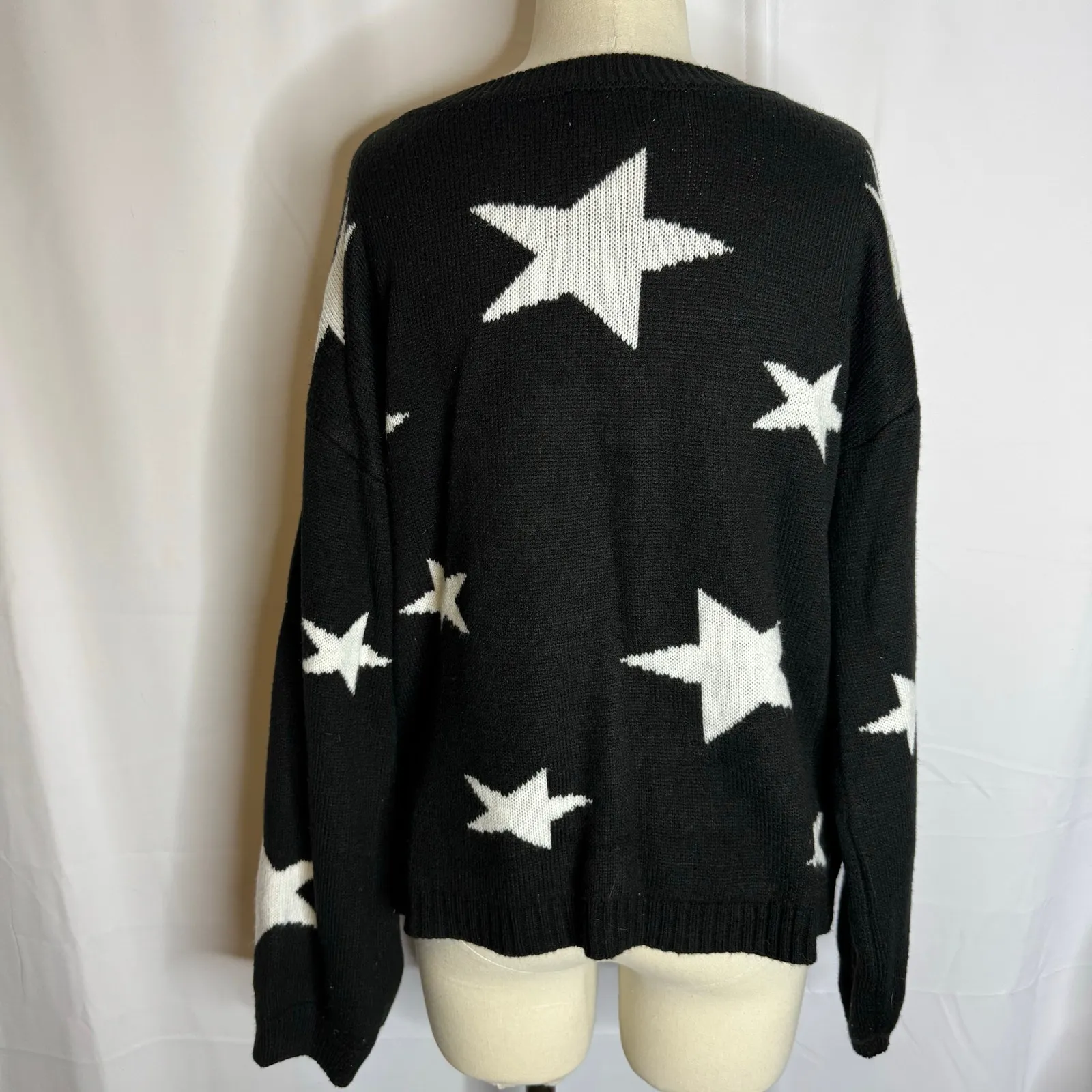 Jun & Ivy Black White Star V Neck Oversized Sweater Knit Pullover Grunge Y2K L - Image 3