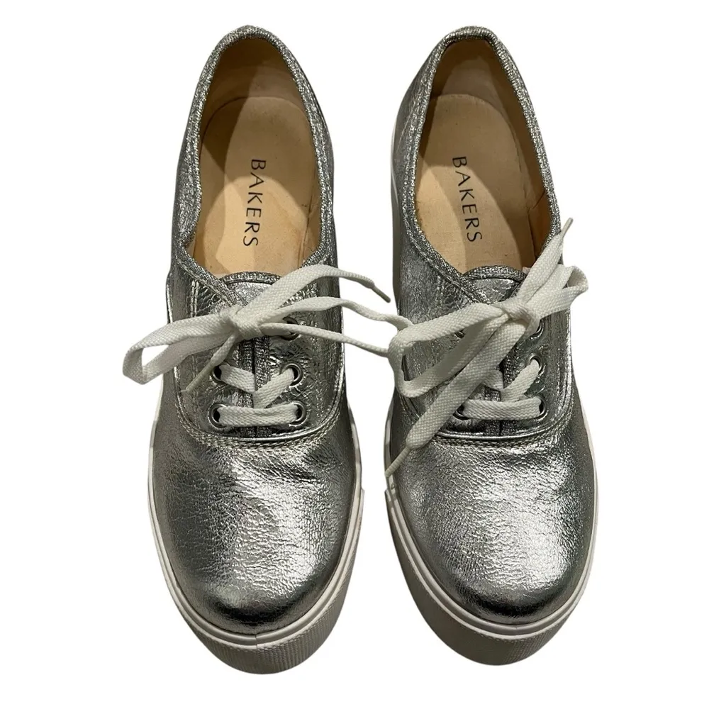 Vintage Bakers Silver Metallic Platform Lace - Image 3