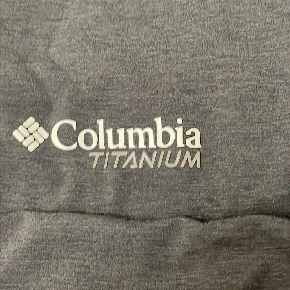 Columbia Ghost Mountain Full-Zip Jacket size Small - Image 12