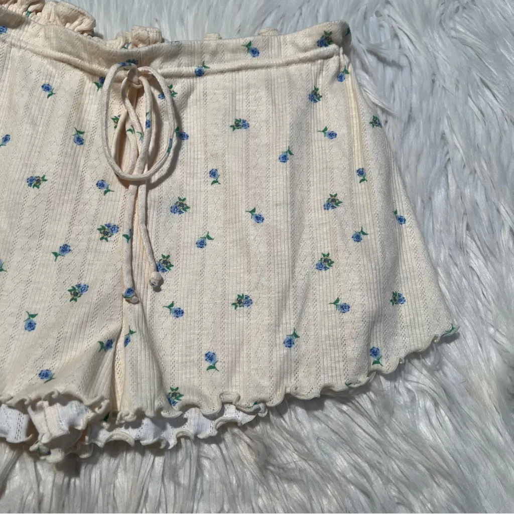 For Love & Lemons Pointelle Shorts Butter Yellow Blue Floral M - Image 5