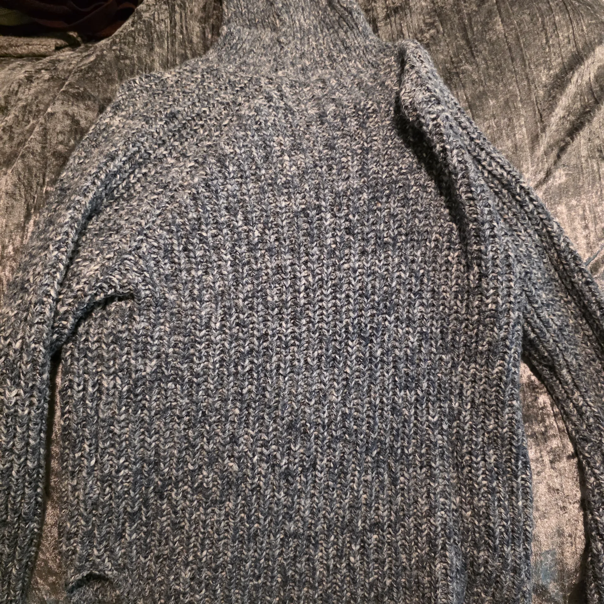 Abercrombie & Fitch Women's Charcoal Turtleneck Sweater - Image 3