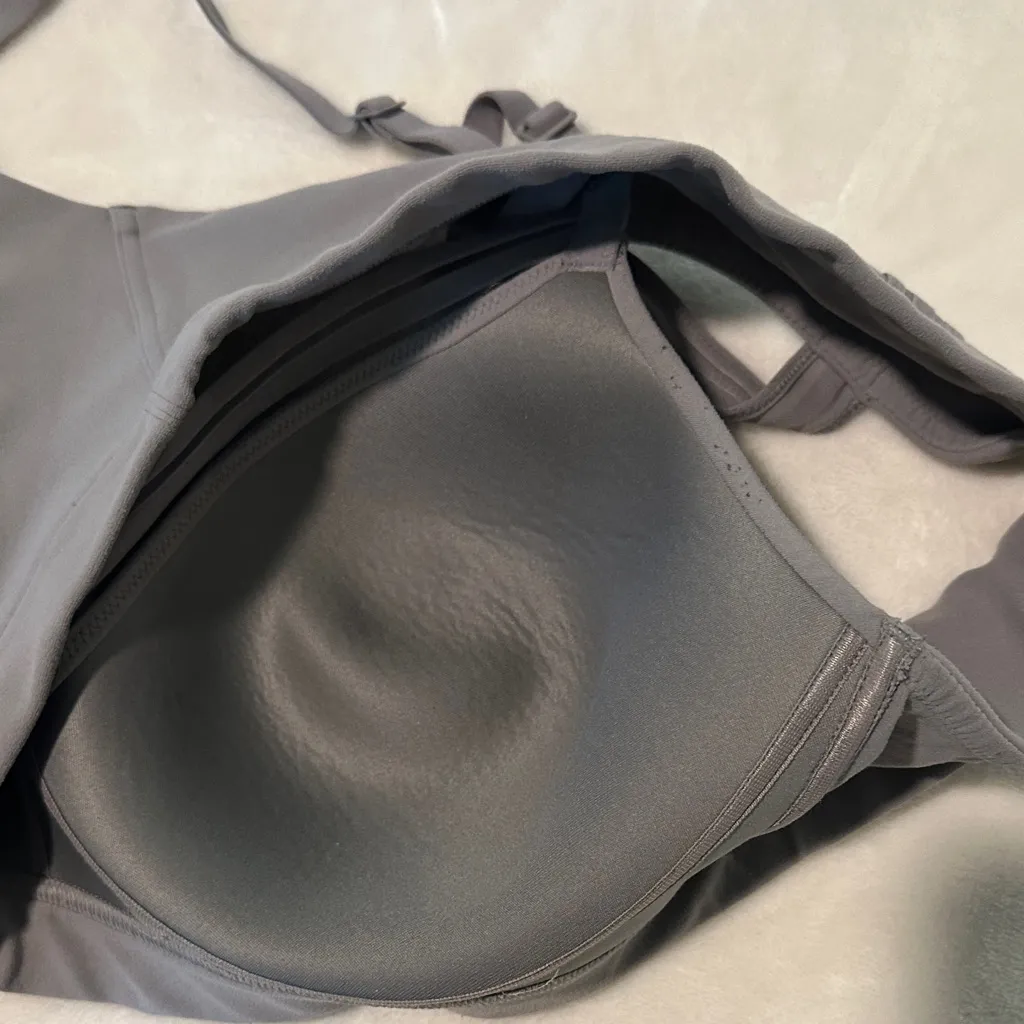 Athleta Gray Sports Bra - Image 7