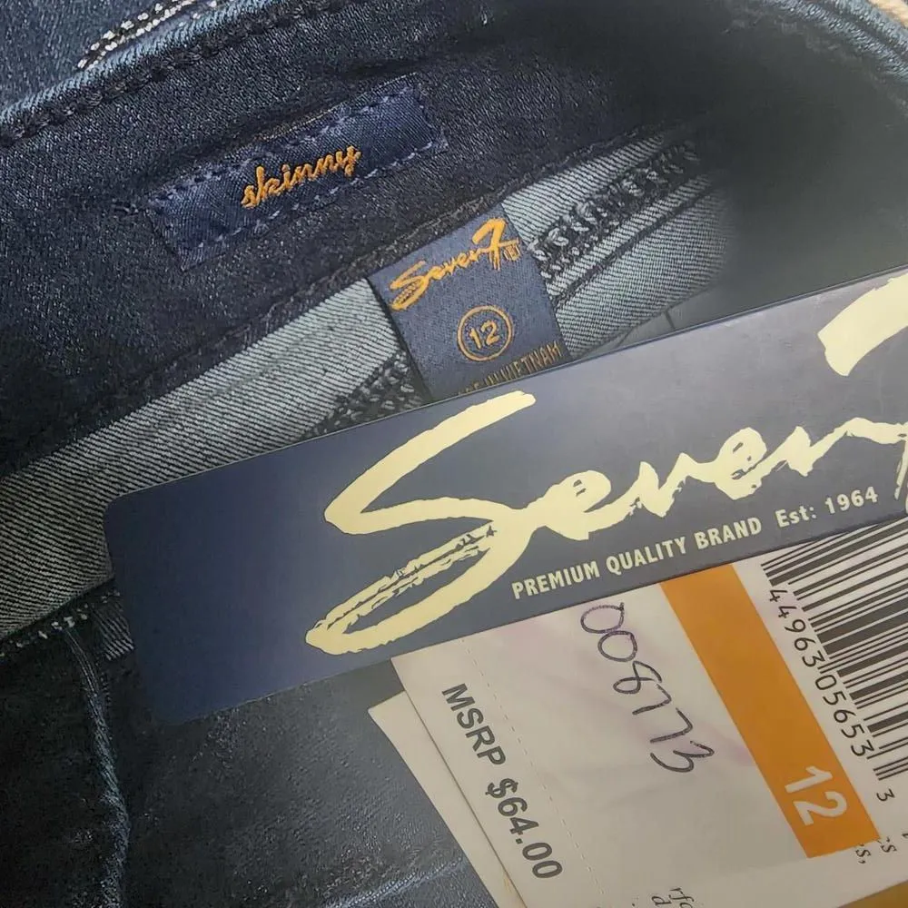 NWT Seven7 Stylish Skinny Denim Capris (12) - Image 8