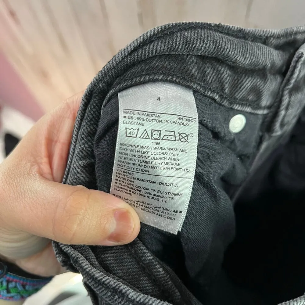 Old Navy Extra High-Waisted Sky-Hi Straight Raw-Hem Black Jeans for Women 4 - Image 4