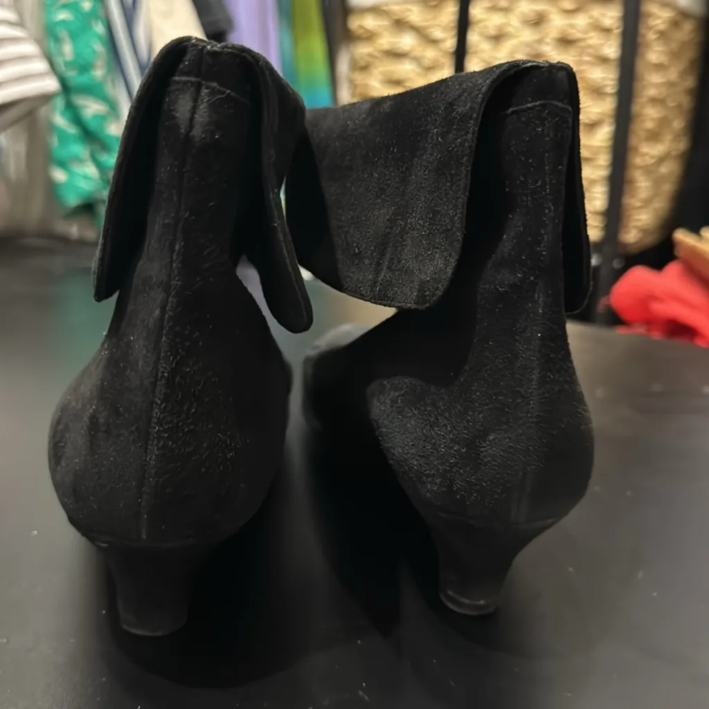 Ralph Lauren Purple Label Black Suede Ankle Booties - Image 5