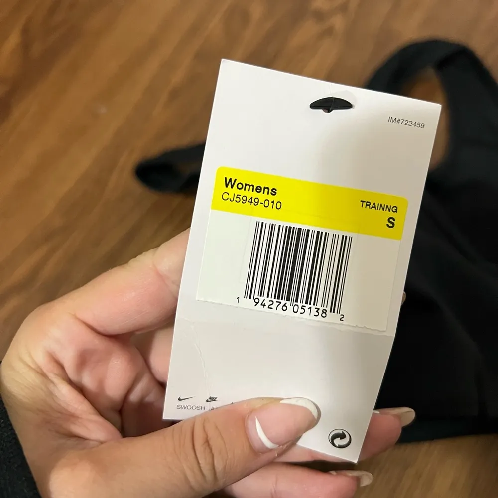 NWT Nike Black Medium Support Non Padded Swoosh 2.0 Sports Bra Size Small - Image 5