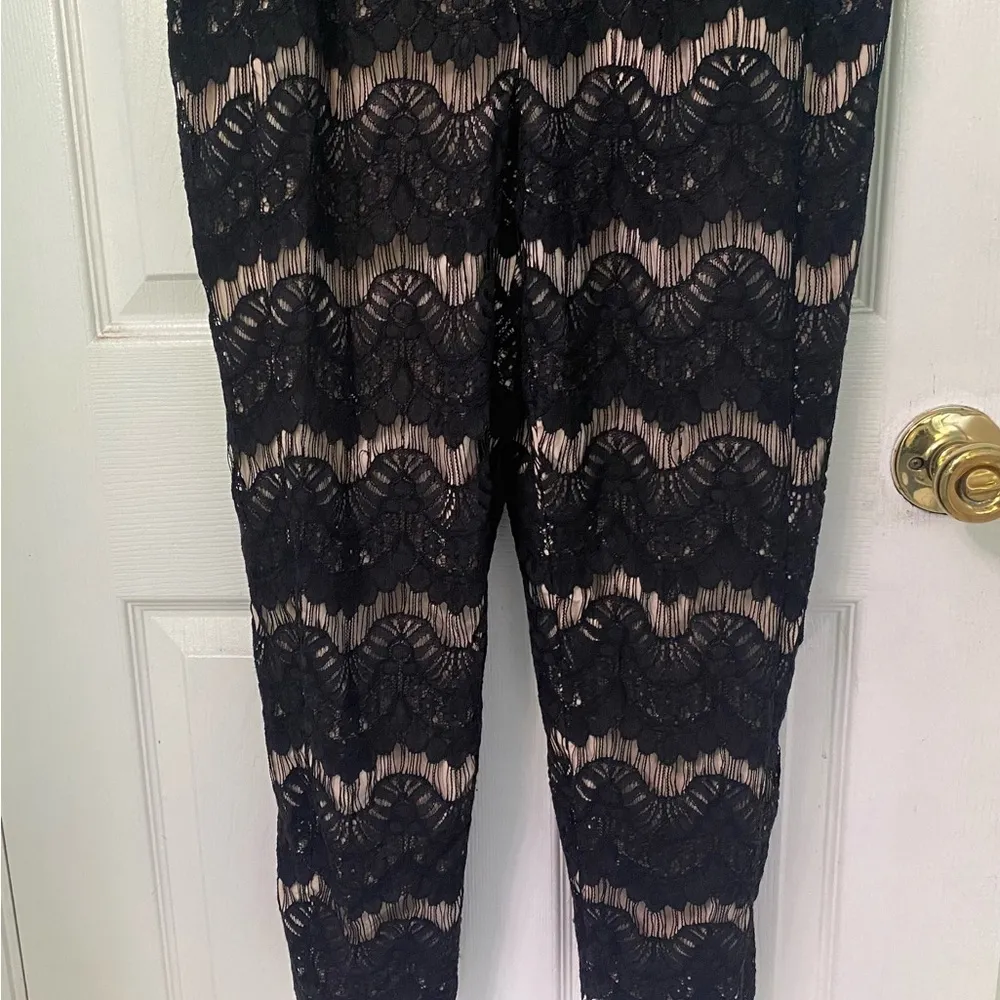 Tracy Reese Women's Black Lace Sleeveless Jumpsuit Romper V Neck Size 12 - Image 2