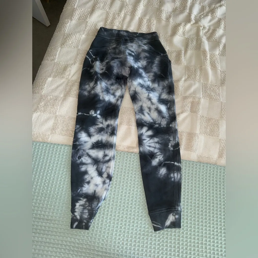 Lululemon Women's Warm Down Jogger *Earth Dye Earth Dye Stone - Image 5