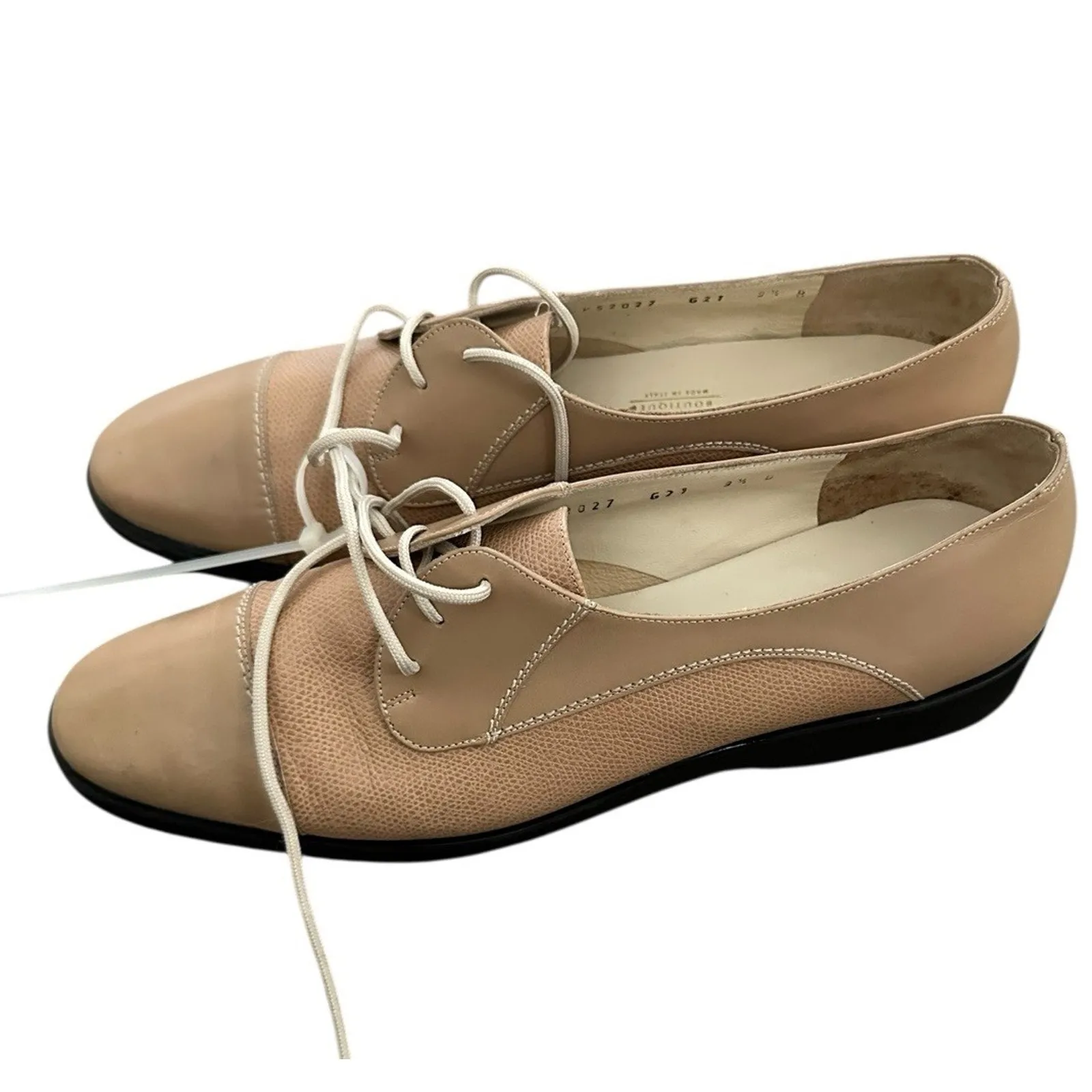 VINTAGE Salvatore Ferragamo Oxford Women Shoes 9.5 B Beige Loafers ITALY Narrow - Image 6