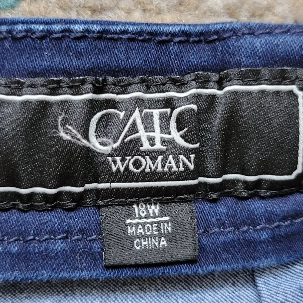 Cato dark wash high rise denim shorts size 18W - Image 2