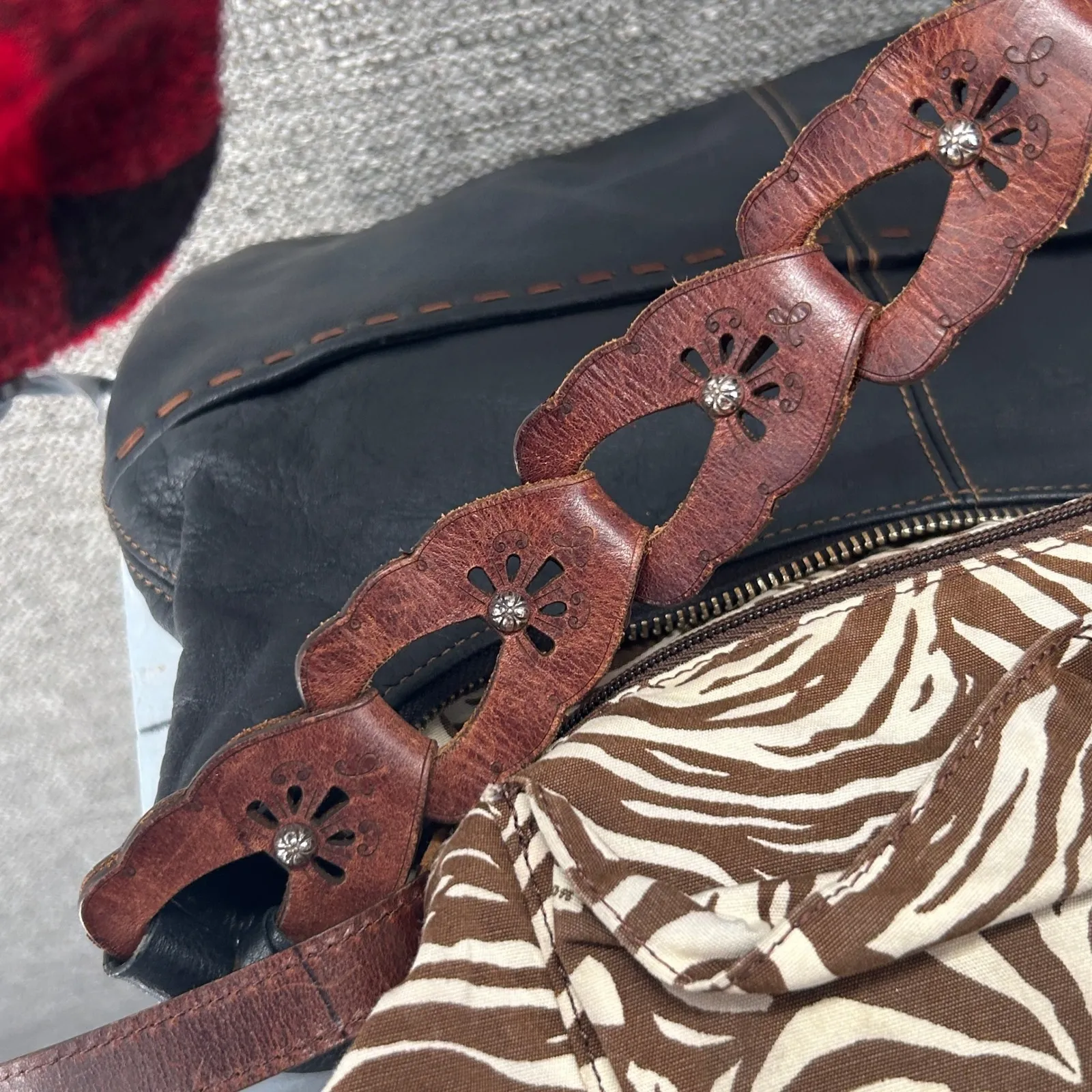 Brighton Hobo Bag Black Brown‎ Kodiak Leather Hobo Shoulder Boho Y2k 70s 90s - Image 8