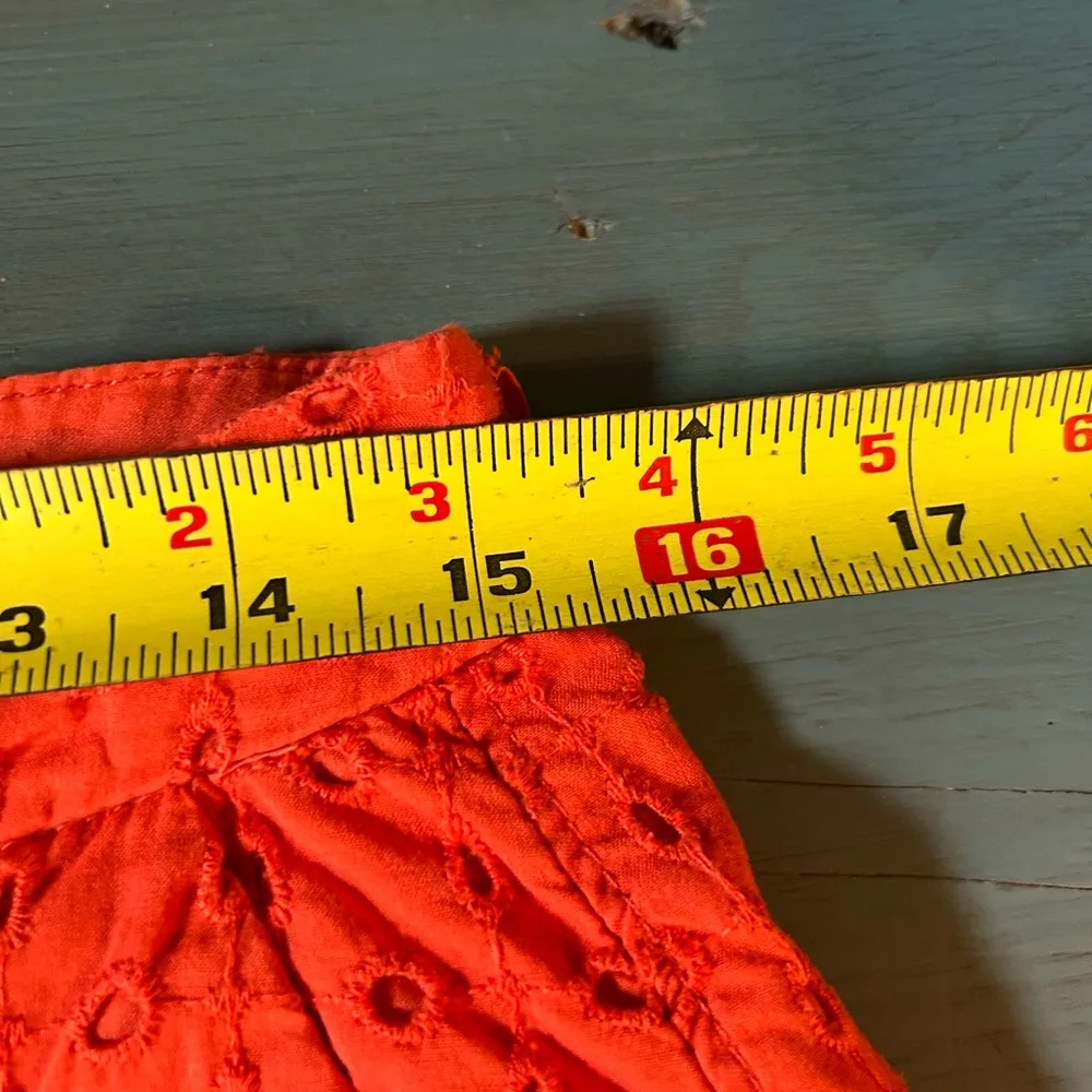 Old Navy Women's Orange Eyelet Shorts | Size 2 - Image 5