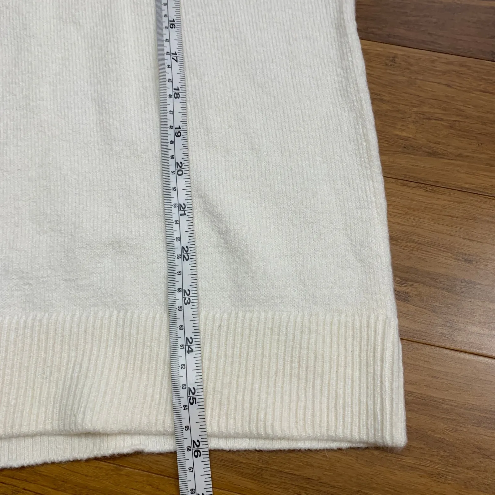 LOFT Lace Yoke Sweater Womens Size Medium Ivory Cream‎ Knit Pullover Long Sleeve - Image 8