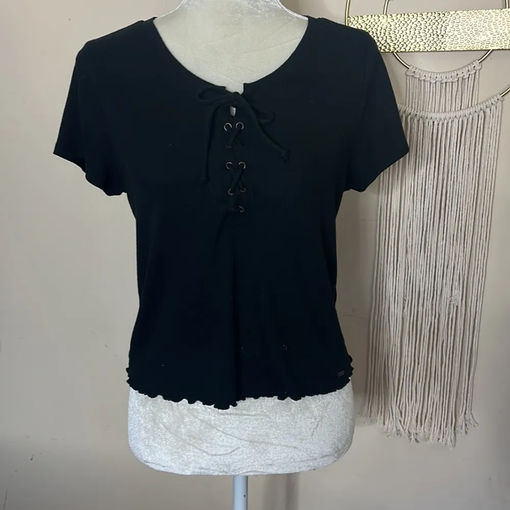 Hollister co • lace up ribbed crop short sleeve top - Image 47