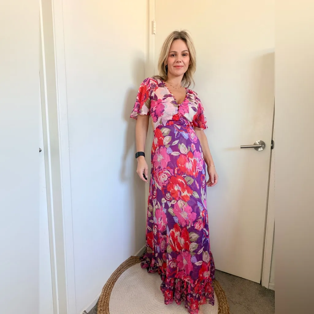 MISA Calista Floral Open-Back Maxi Lilac Coming Up Roses - Image 6