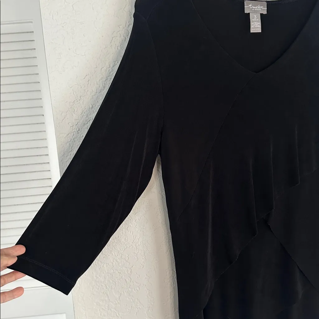 Chico's Travelers Black Knit Top Split Front Diagonal Cut Layer Size 3 XL - Image 4