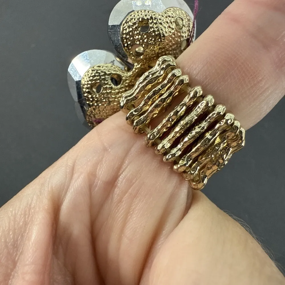 Brand New Crystal Cocktail Flower Ring Big Vintage Ring Stretchy Band Brown - Image 6