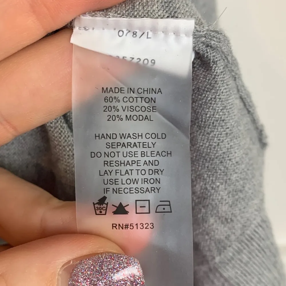 Vince Camuto Heathered Gray Cold Shoulder Sweater - Image 6