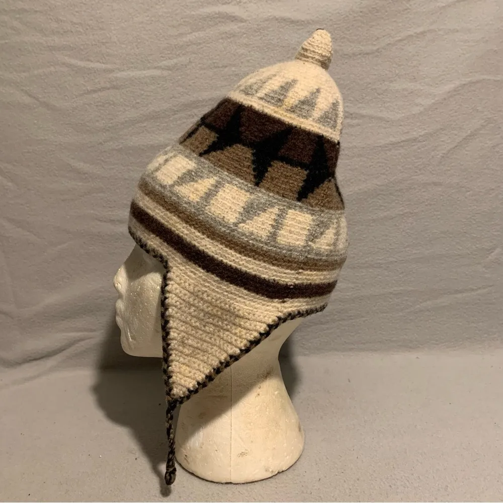 Banana Republic 100% LambsWool Hand knit Earflap Beanie Hat - Image 3