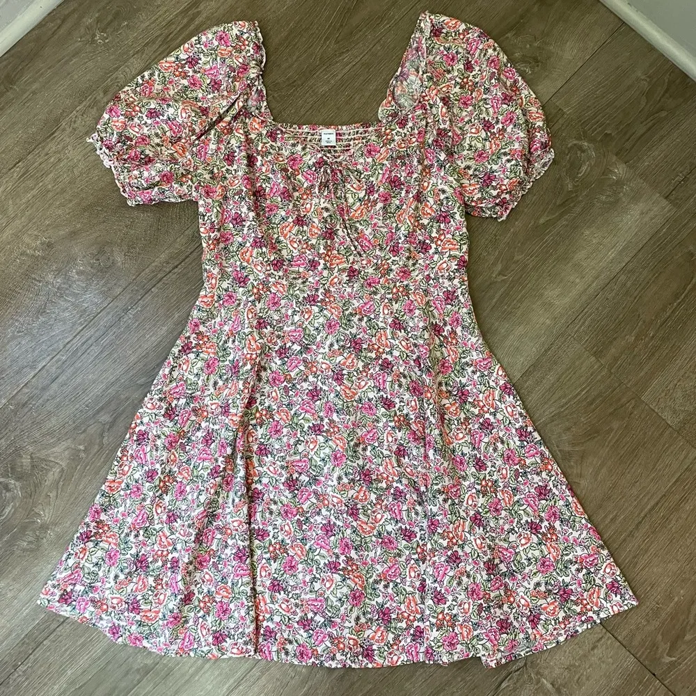Old Navy Short Sleeve Fit & Flare Dress Sweetheart Neck Pink Ditzy Floral ~ Sz M - Image 3