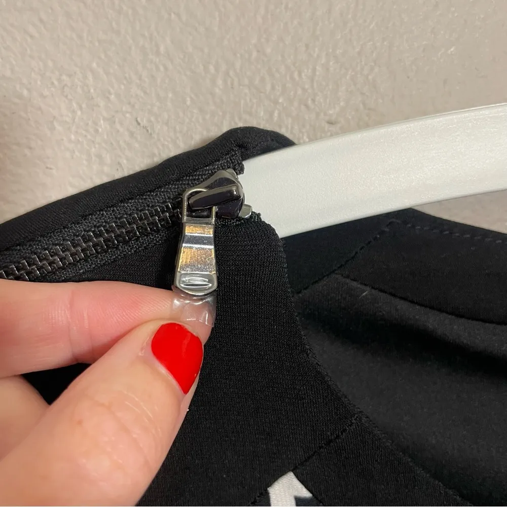 Donna Morgan Geometric Print Dress - Image 8