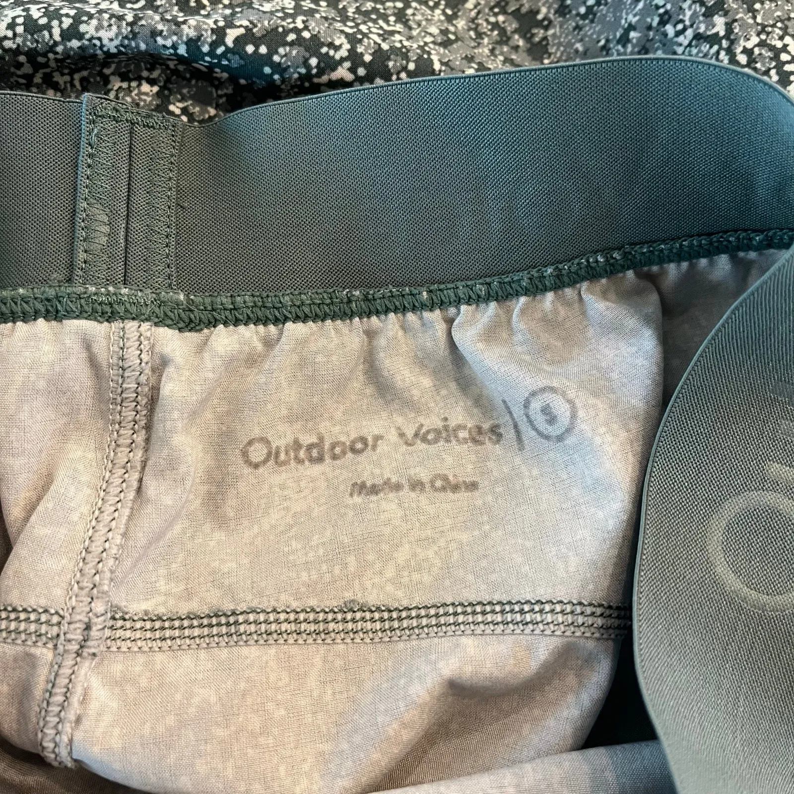 Outdoor‎ Voices 3” Relay Short in Pebbled Forest Green Size Small - Image 4