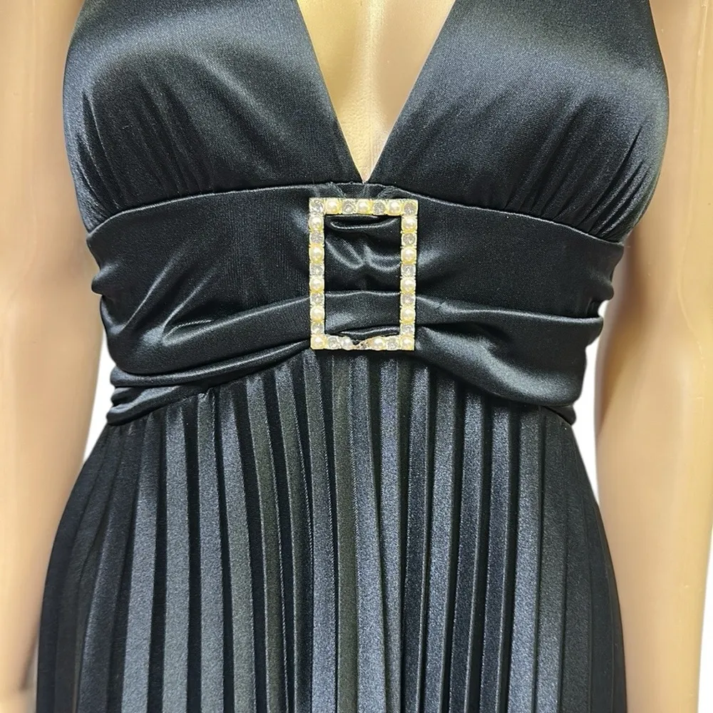 Speechless Black Pleated Satin Look Empire Waist Halter Dress Womens Medium - Image 4