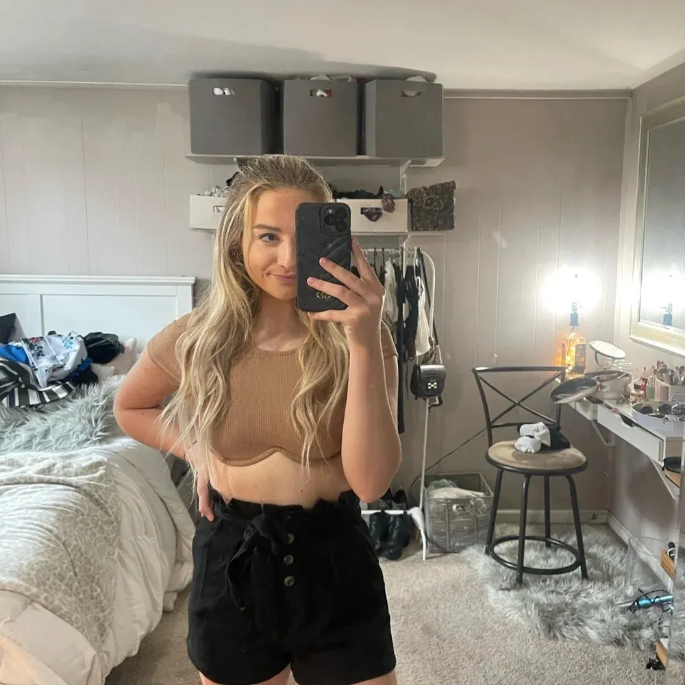 FOREVER 21 button up shorts S - Image 6