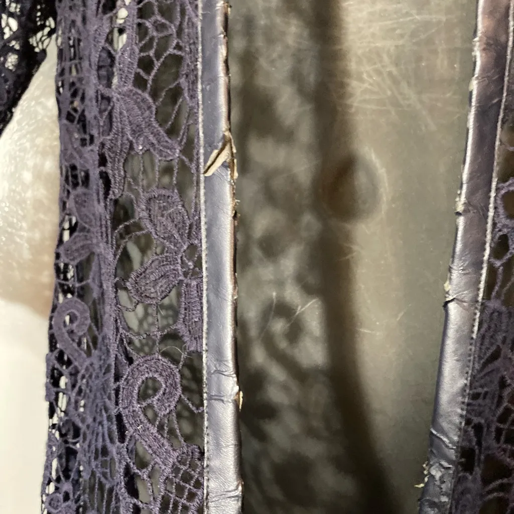 Chico's Midnight Lace Robe - Image 3