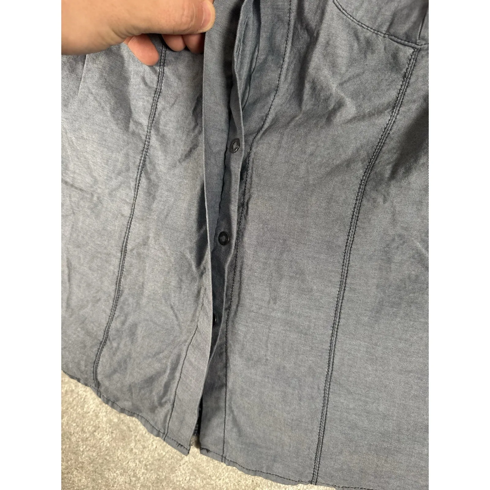 5.11 Tactical Women's Athena Long Sleeve Snap Button Chambray Top Size Small 511 - Image 6